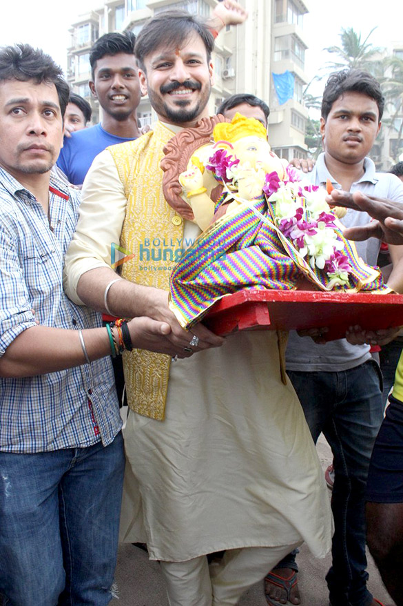 Vivek Oberoi’s Ganpati visarjan ceremony Vivek Oberoi’s Ganpati visarjan ceremony