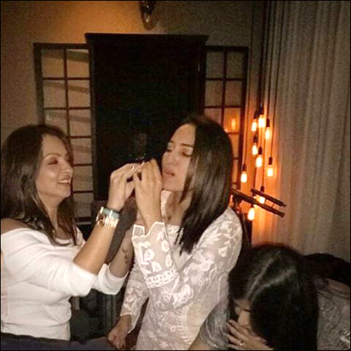 check out sonakshi sinha celebrates her birthday with close friends 6