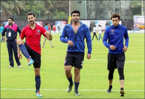 check out a charity match between bollywood celebrities and cricketers 5 check out a charity match between bollywood celebrities and cricketers 5