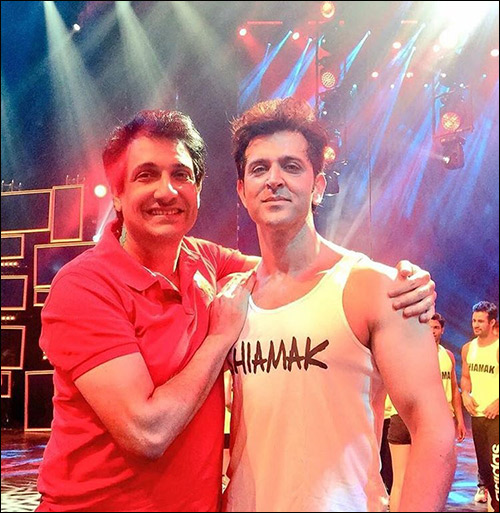 check out hrithik roshan tiger shroff sonakshi sinha sooraj pancholi rehearse for iifa 2016 2