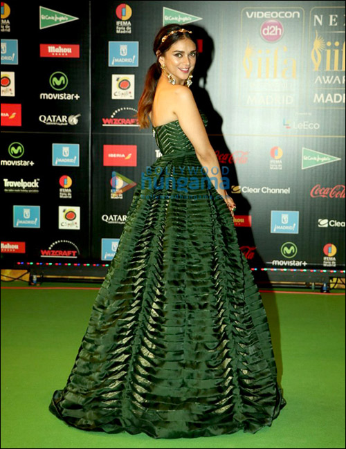 check out celebrities dazzle at the green carpet of iifa 2016 10 check out celebrities dazzle at the green carpet of iifa 2016 10