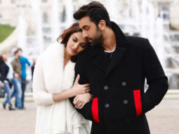 Ranbir Kapoor -Aishwarya Rai Bachchan share lustful togetherness in Bulleya