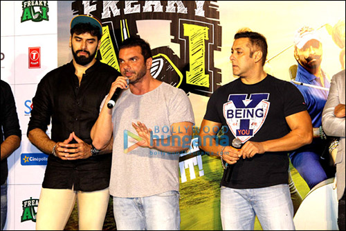 what bollywood stars did this week 1464