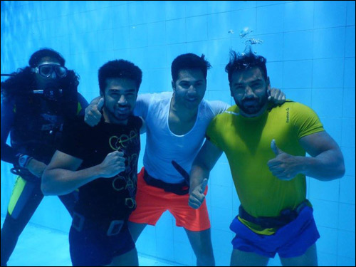 check out varun dhawan and john abraham shoot underwater for dishoom 2