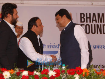 Hon CM Devendra Fadnavis & Akshay Kumar at Bhamla Foundation's 'Jaanbachao' initiative