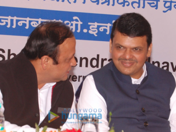 Hon CM Devendra Fadnavis & Akshay Kumar at Bhamla Foundation's 'Jaanbachao' initiative