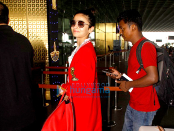 Alia Bhatt, Ajay Devgn & Sunny Leone snapped at the airport
