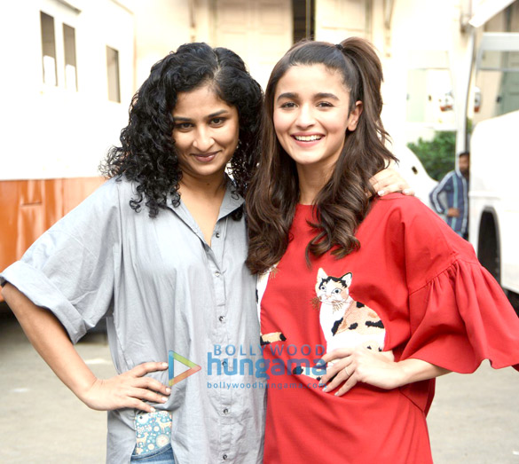 alia gauri snapped at dear zindagi promotions 3