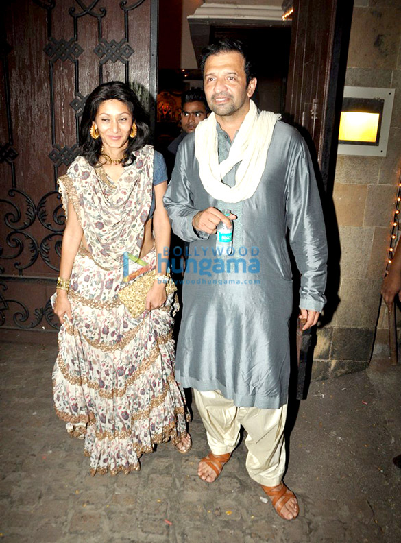 anil sonams diwali bash 40