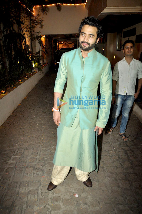 anil sonams diwali bash 7