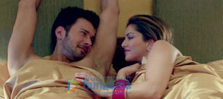 Movie Stills Of The Movie Beiimaan Love