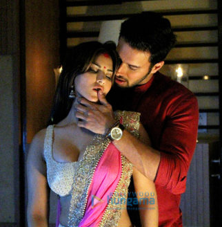Movie Stills Of The Movie Beiimaan Love