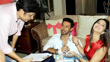 On The Sets Of The Movie Beiimaan Love
