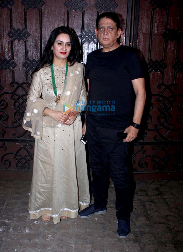 celebs celebrate karva chauth at anil kapoors house in juhu 7