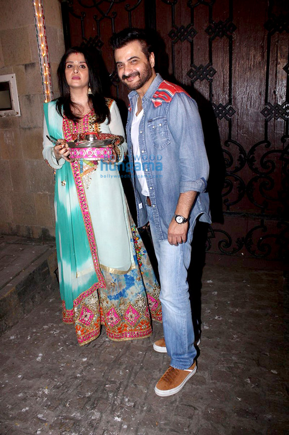 celebs celebrate karva chauth at anil kapoors house in juhu 9