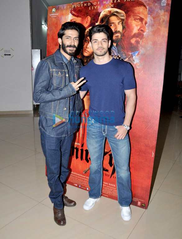celebs grace the special screening of mirzya 1