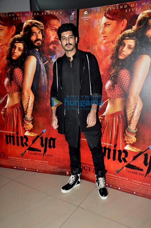 celebs grace the special screening of mirzya 19