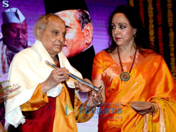 Hema Malini graces the Yaad-e-Bismillah concert