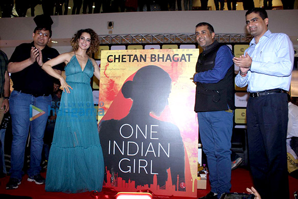 kangna unveils book one indian girl 1
