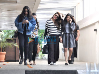 Kareena Kapoor Khan, Karisma Kapoor & Rhea Kapoor snapped post lunch at Hakkasan
