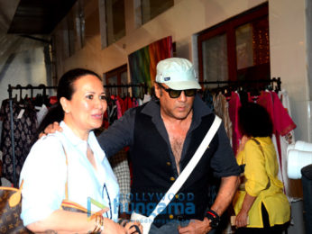 Celebs grace the 50th charity exhibition Of Mana Shetty's 'Save The Children India'