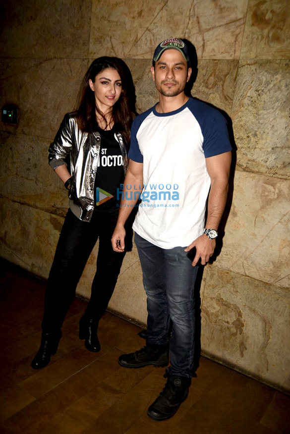 neha dhupia soha ali khan vir das at 31st october screening 1