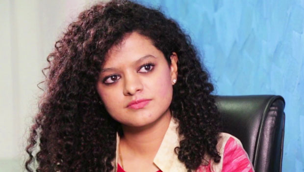 Palak Muchhal Beautifully Croons Kaun Tujhe From ‘M.S.Dhoni – The Untold Story’ Palak Muchhal Beautifully Croons Kaun Tujhe From ‘M.S.Dhoni – The Untold Story’