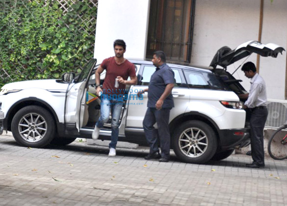 parineeti sushant snapped in khar 2