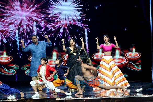 ramdev shows his dance skills of super dancer 4