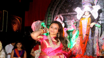 Spotted: Rani Mukerji makes an appearance at Durga Pooja
