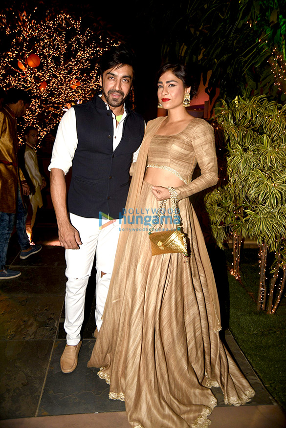 srk and many more at sachin joshis diwali bash 23