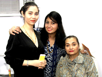 Salma Agha,Tinaa Ghaai, Sasha Agha grace the opening of Perfect Woman Aesthetic Centre in Andheri