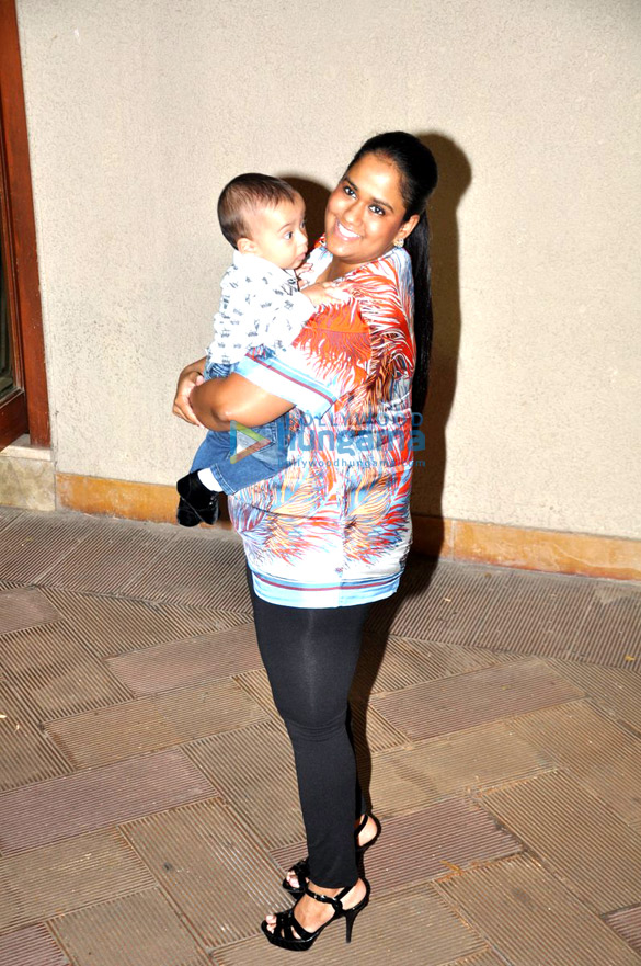 sanjay dutt celebrates his kids birthday 3