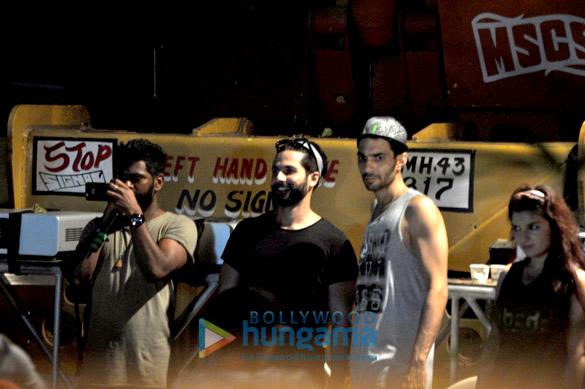 shahid shoots for an ad in bandra 4