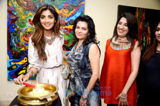 Shilpa Shetty, Kimi Katkar & Gauahar Khan at the private viewing of Anu Malhotra’s art show