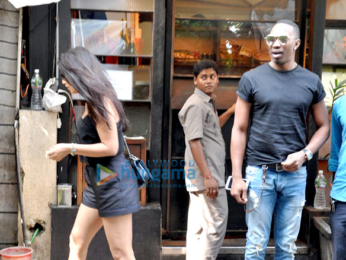 Shriya Saran & Dwayne Bravo snapped post lunch at Indigo