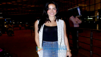 Shruti Hassan & Elli Avram snapped at the airport