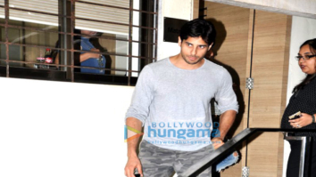 Sidharth Malhotra snapped post meeting in Bandra