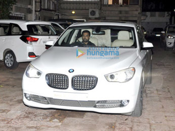 Sonakshi Sinha snapped as she hides behind pillow to avoid getting clicked