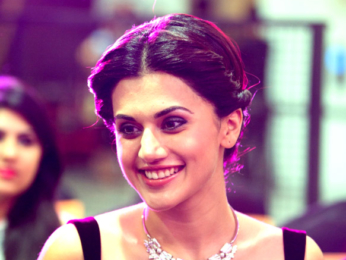 Taapsee Pannu graces 'Phoenix Autumn Winter Fashion Show 2016'