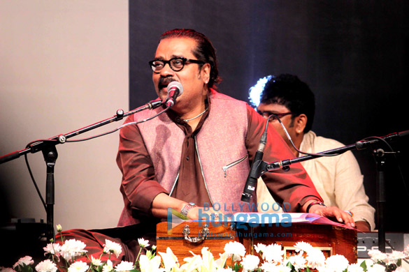 tum bin 2 musical tribute to late ghazal 3
