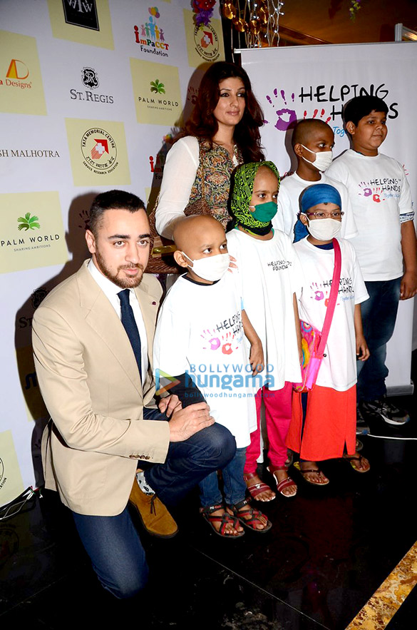 twinkle and imran attend helping hands exhibition 3
