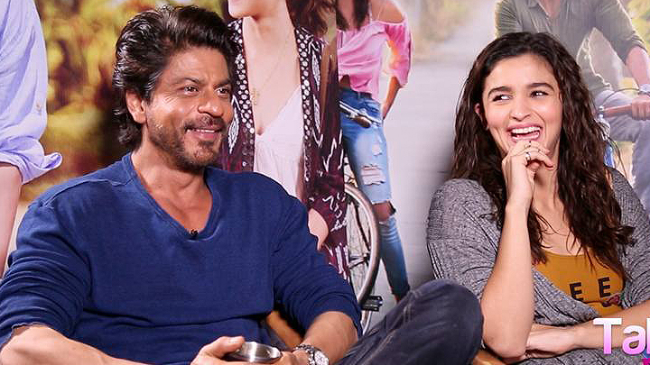 Shah Rukh Khan’s WITTIEST Rapid Fire On Dear Zindagi, Alia Bhatt, Udta Punjab Shah Rukh Khan’s WITTIEST Rapid Fire On Dear Zindagi, Alia Bhatt, Udta Punjab
