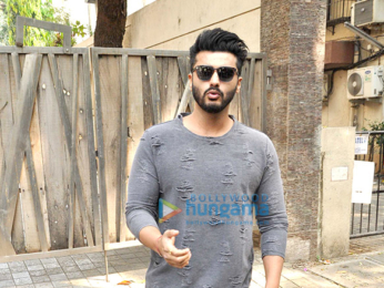 Arjun Kapoor & Zayed Khan snapped in Bandra