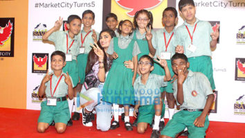 Athiya Shetty graces the 5th year celebations of Pheonix Market City Mall