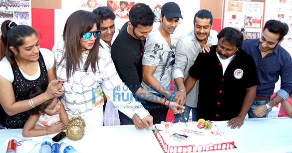 celebs celebrate 76th birth anniversary of bruce lee 2