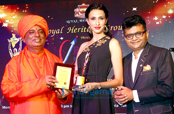 celebs grace bharat icon awards 4