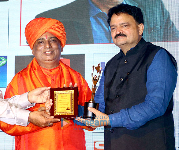 celebs grace bharat icon awards 9