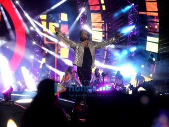 Celebs grace 'Global Citizen Festival India 2016' with Coldplay
