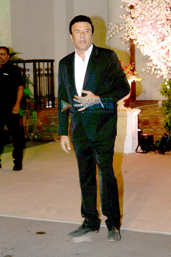 celebs grace rikku rakesh nath daughter shaina naths wedding reception 34